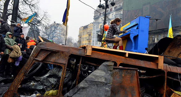 ピアノーウクライナの尊厳を守る闘いー、画像メイン