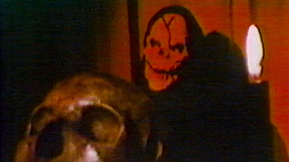 サタンがおまえを待っている、画像3